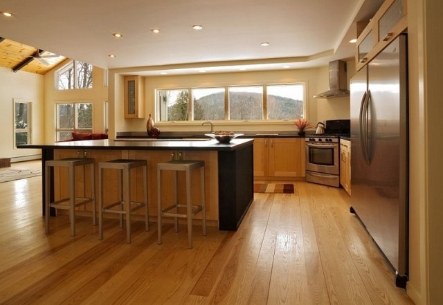 cozinha-teto baixo-alto-prateleiras-superfícies verticais de exibição