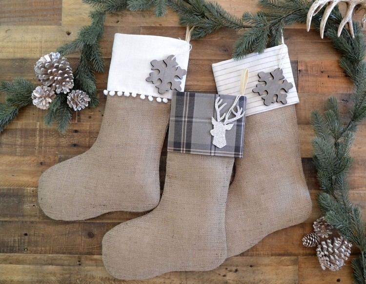 nicholas-boots-tinker-costure-fabric-jute-christmas-decoration-idea-modern