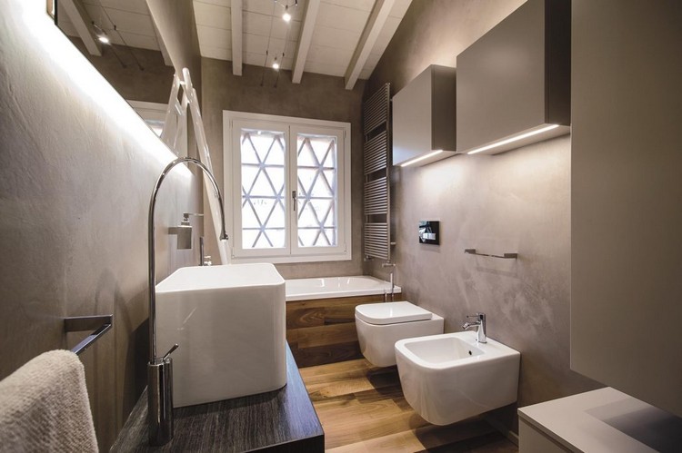 nogueira-parquet-branco-madeira-viga-teto-banheiro-design moderno
