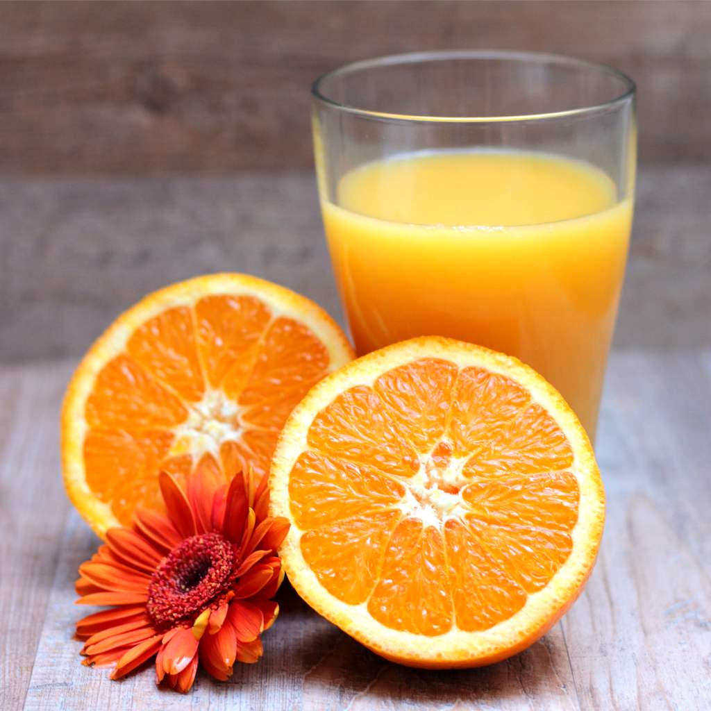 Kcal de laranja 100 g de frutas cítricas em uma tabela de calorias de dieta baixa em carboidratos Variedades orientais