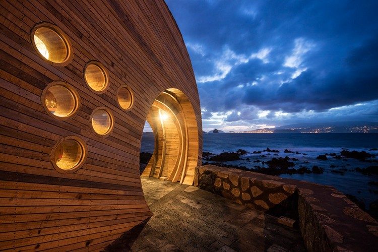 orgânica-arquitetura-bela-interior-iluminação-vista para o mar