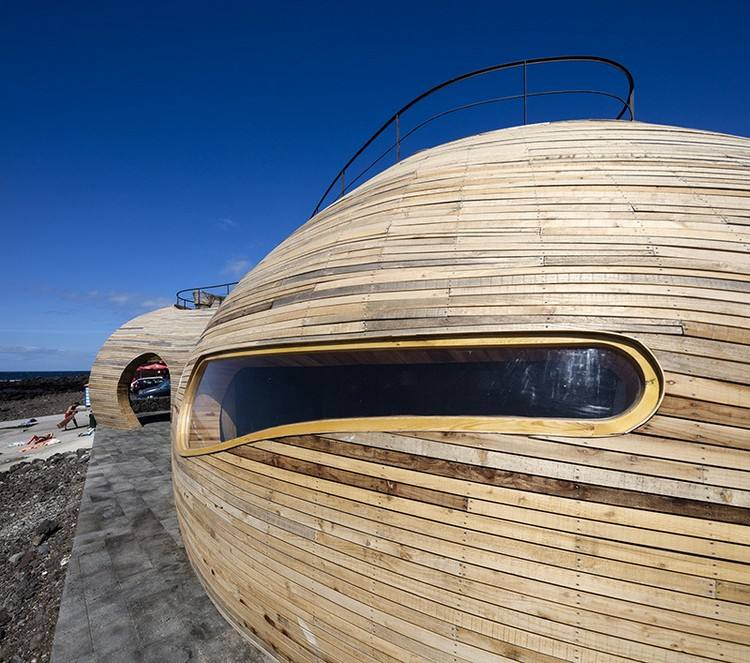 orgânica-arquitetura-madeira-revestimento-janelas