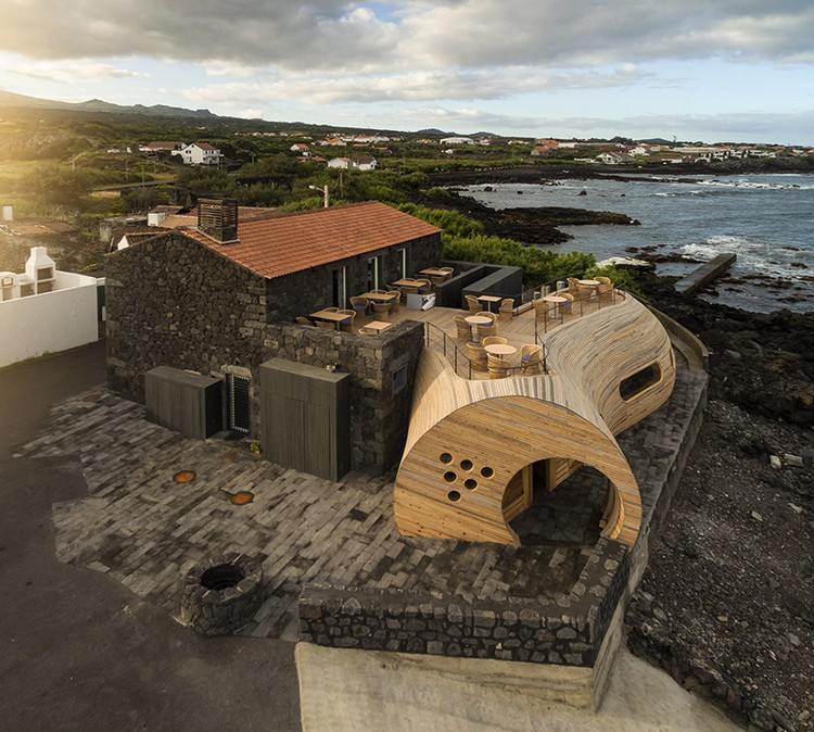 orgânica-arquitetura-cultivo-madeira-forma moderna