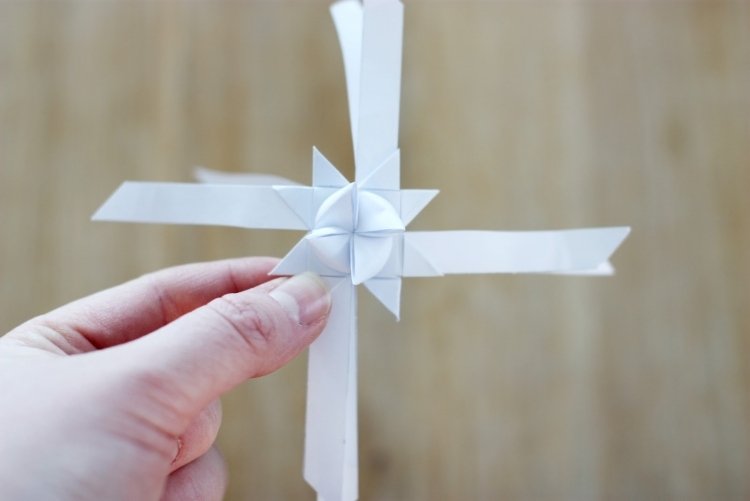 origami-natal-estrela-dobramento-instruções-froebelstern-natal-decorações-tinker-paper-diy