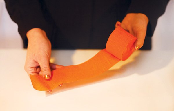 Instruções de artesanato para cenouras de papel para decoração de Páscoa