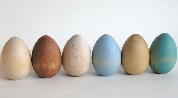 decoração de páscoa feita de madeira easter eggs-colorful-painting-original-idea-design