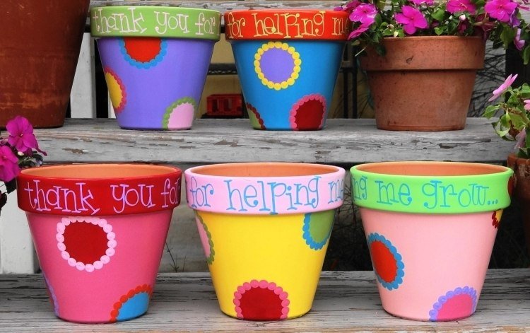 Easter-gifts-tinker-clay-pot-decorate-gardener