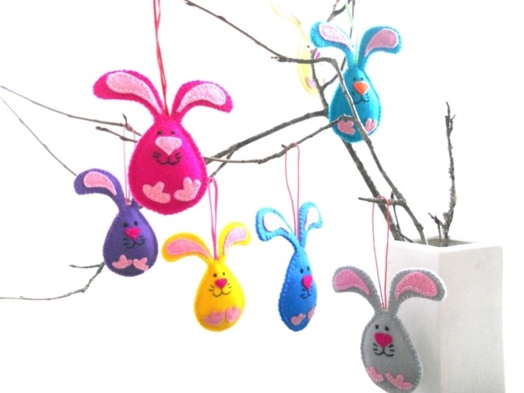 Easter-gifts-tinker-feltro-cabides-coelhinhos-easter-tree