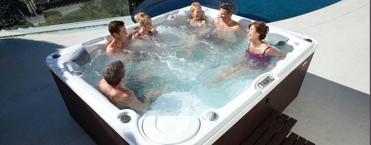 whirlpool-garden-outdoor-adequado para oito pessoas