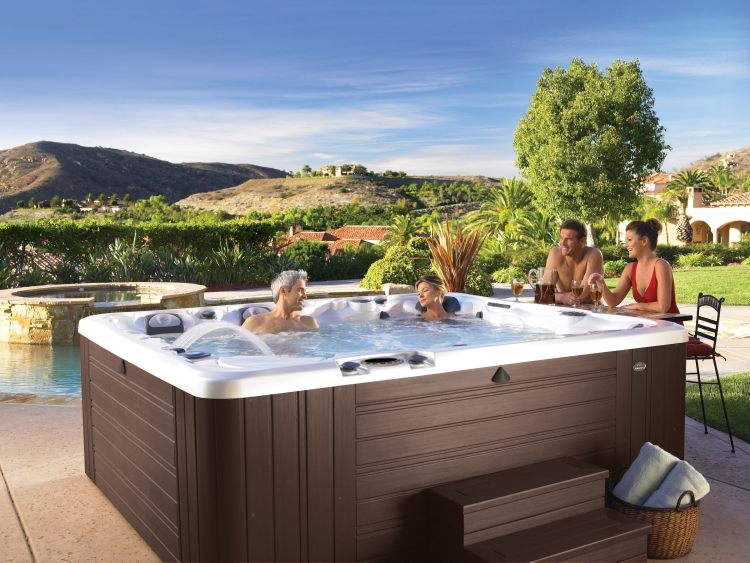 hidromassagem-jardim-grande-família-hóspedes-relax-spa-luxo