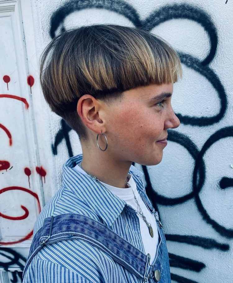 Cabeça de cogumelo penteado tendência tigela corte penteados da moda primavera de 2021