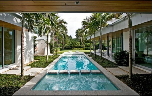 Design de piscina em loteamento estreito