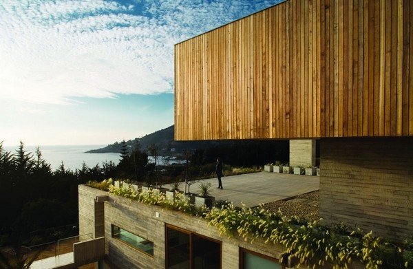 Casa de madeira na floresta Chile