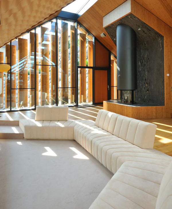 Arquitetura progressiva em madeira e pedra sala de estar