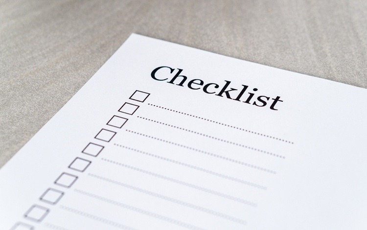 Crie uma lista de verificação de compra de uma casa Liste os requisitos exatamente