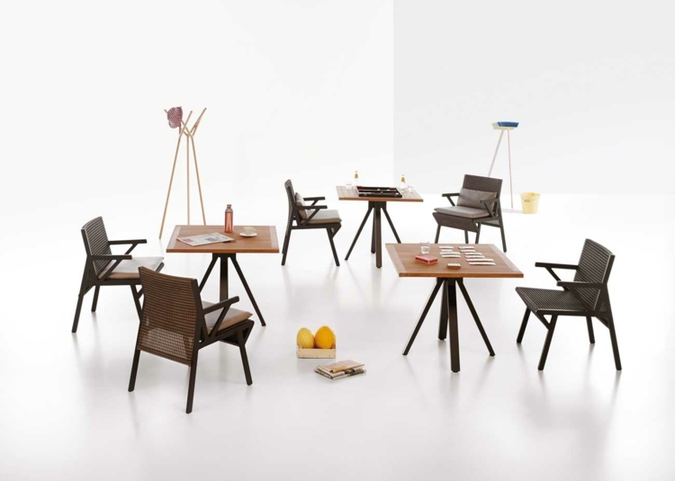 Coleção de cadeiras e mesas Kettal