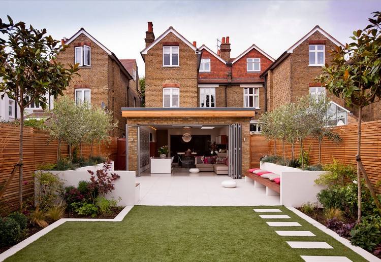Projeto do jardim da casa com terraço moderno - terraço - lajes de pedra