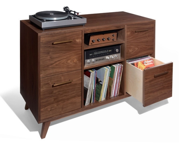 estante de música acomoda dispositivos eletrônicos de consumo