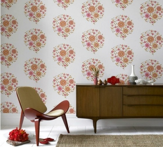 Papel de parede de móveis de madeira de estilo retro com motivos florais
