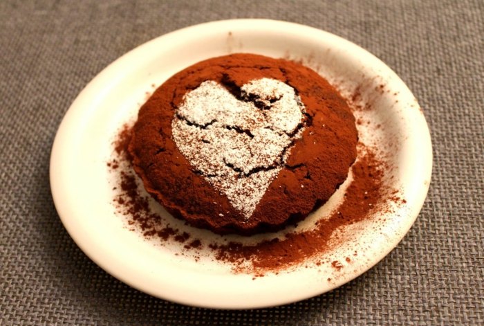 receita de bolo de beterraba coração açúcar de confeiteiro dia dos namorados
