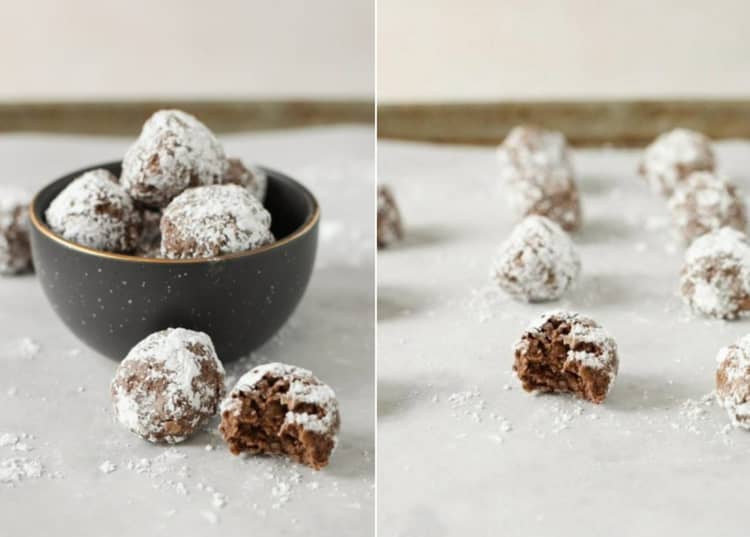 Biscoitos veganos sem assar com sabor chocolate e açúcar de confeiteiro