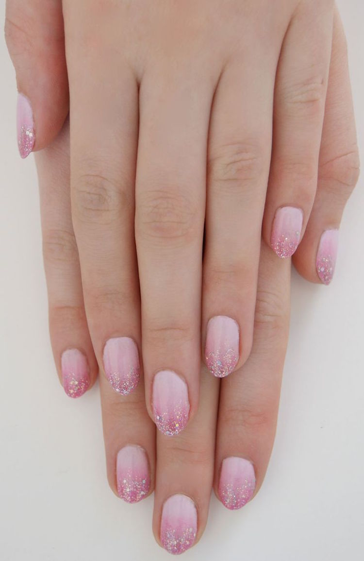 unha-rosa-faça-você-mesmo-unha-desenhos-ombre-glitter-tender-oval