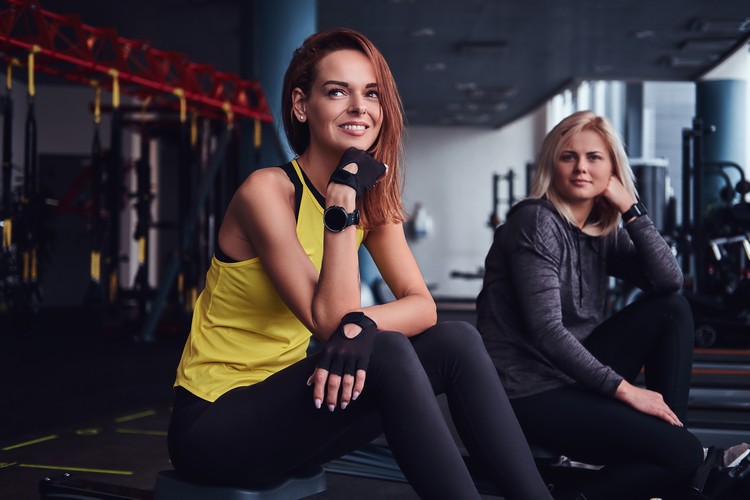 Máquina de remo para que servem as melhores máquinas de fitness para perda de peso