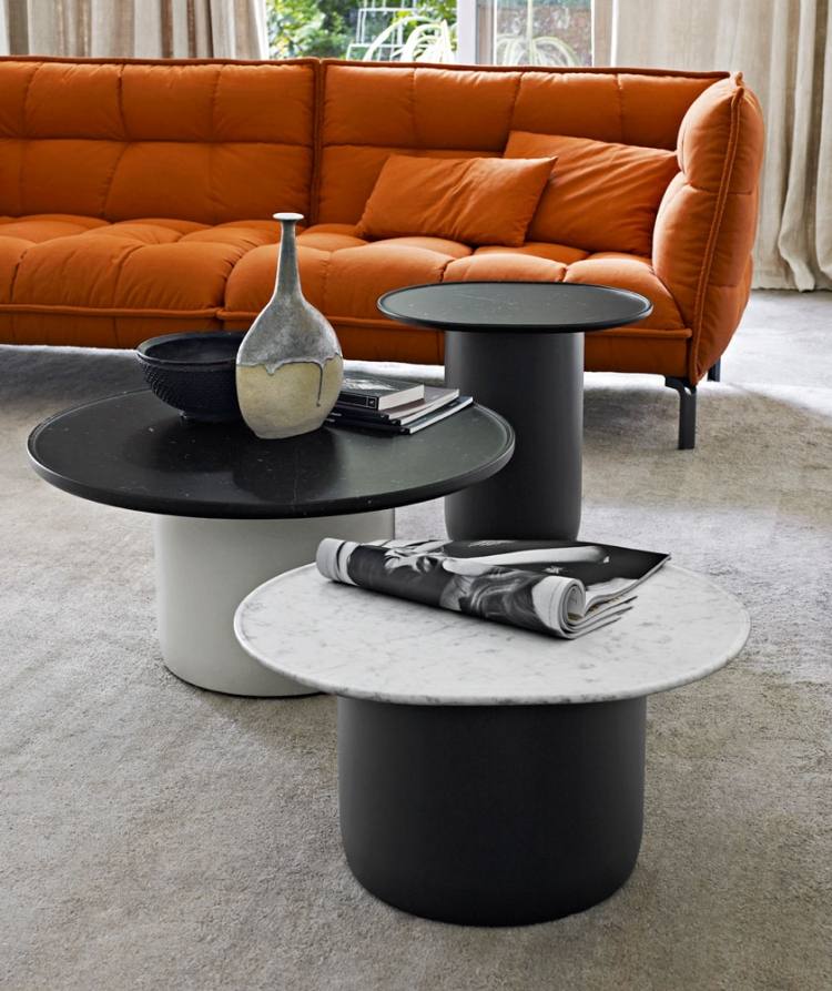 mesa lateral-redonda-design-moderno-mármore-preto-cinza-botão de pé