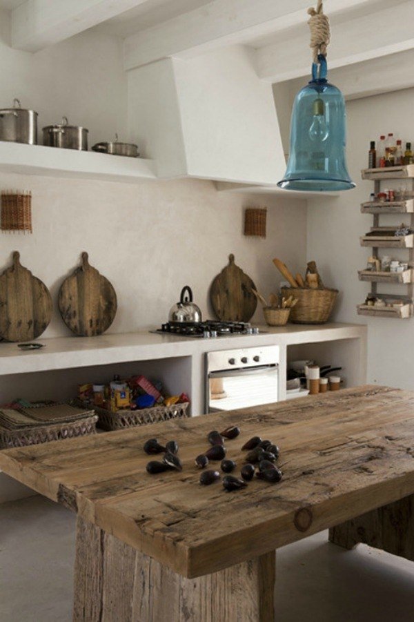 Cozinha moderna - mesa de jantar rústica com abajur