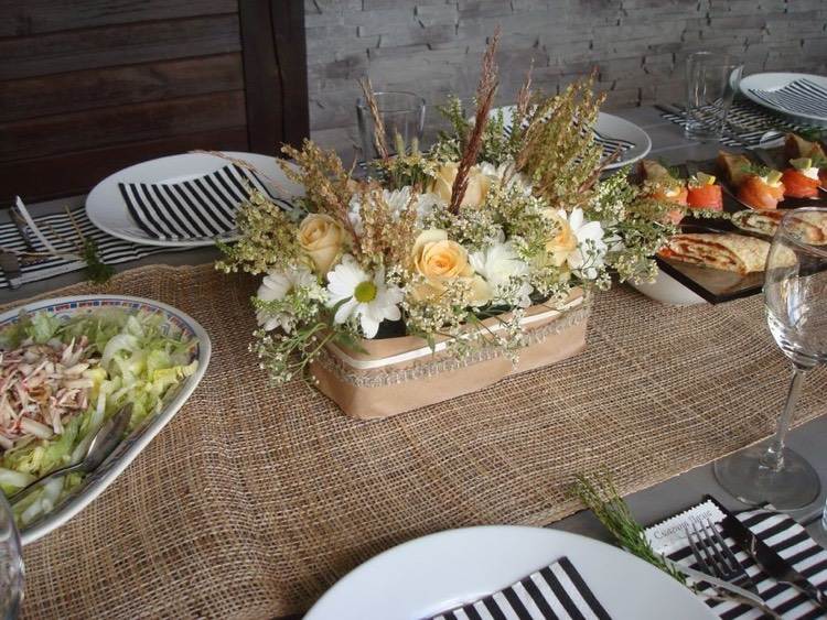 Corredor de mesa de decoração de mesa rústica arranjo de flores-ramos-juta