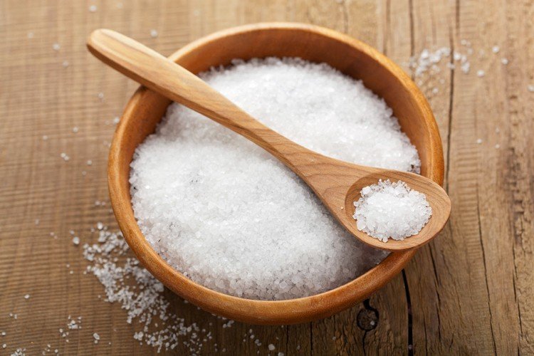 Faça sua própria casca de sal efeito de aplicação de sal marinho efeitos na pele