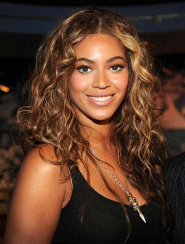 Cabelo comprido ondulado da Beyonce
