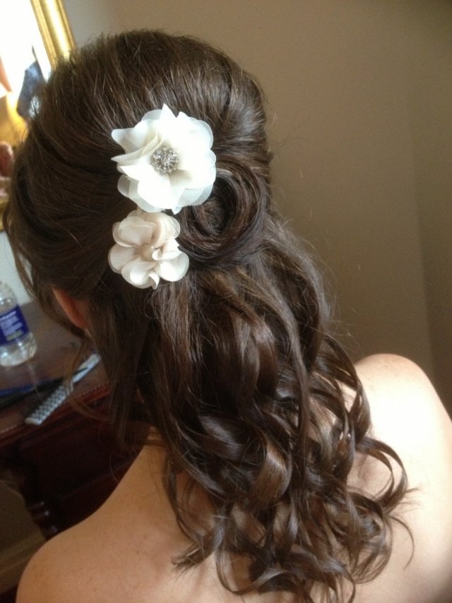 oficial-penteado-com-flores-arte-brancas