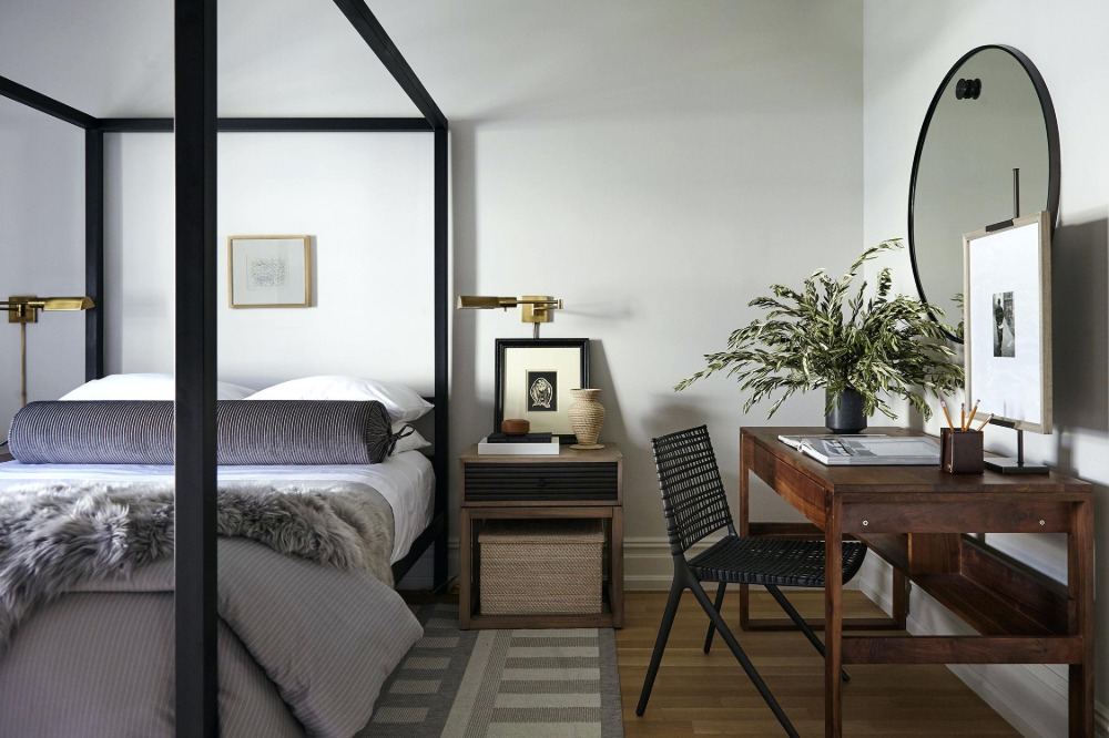 design de ideias de piso de quarto rústico com piso e móveis de madeira