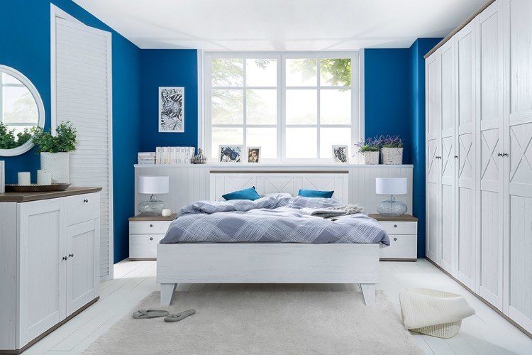 quarto-branco-cobalto-azul-marítimo-casa-de-campo-casa-de-férias