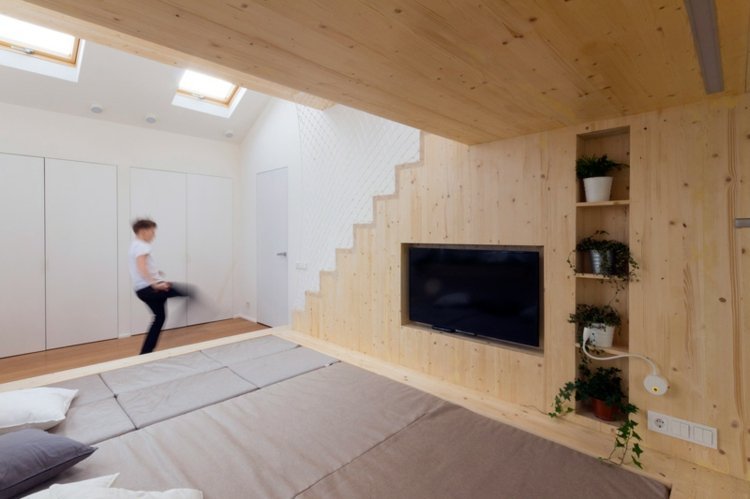 quarto-play area-tv-built-in-shelf-decoration-plants