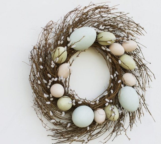 decorações para a guirlanda de páscoa criam ovos lado a lado