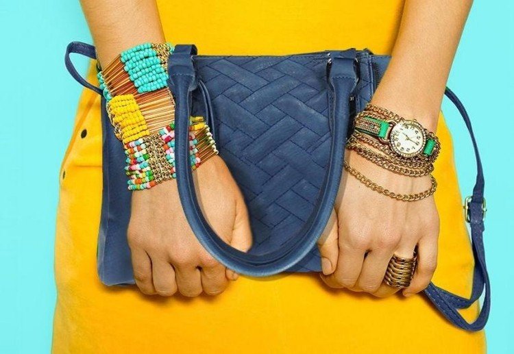 Pulseiras de contas para a temporada de verão com tendências em joias