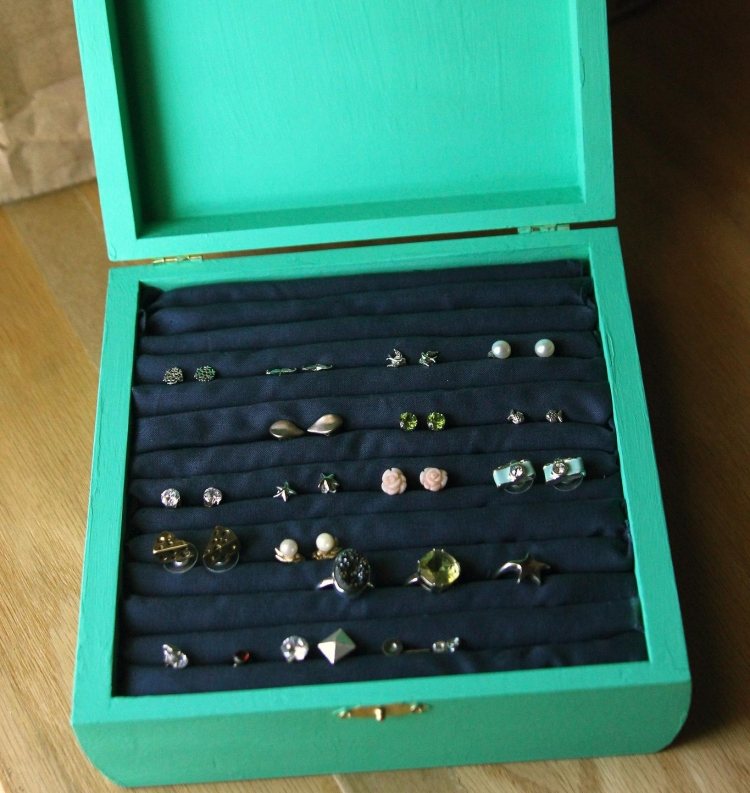 caixa de joias-funileiro-madeira-caixa-abas de pano