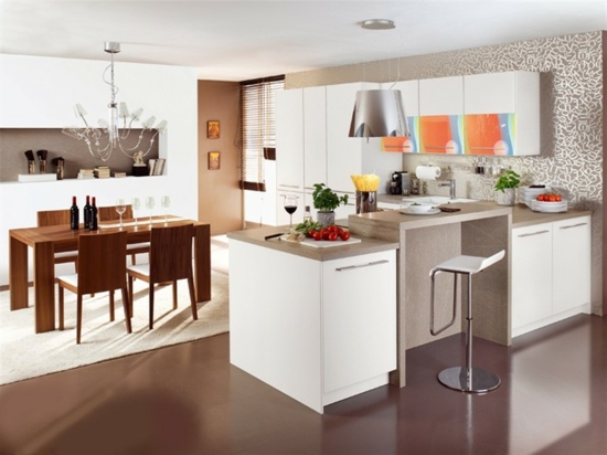 modernos-brancos-cozinha-ilha-armários coloridos