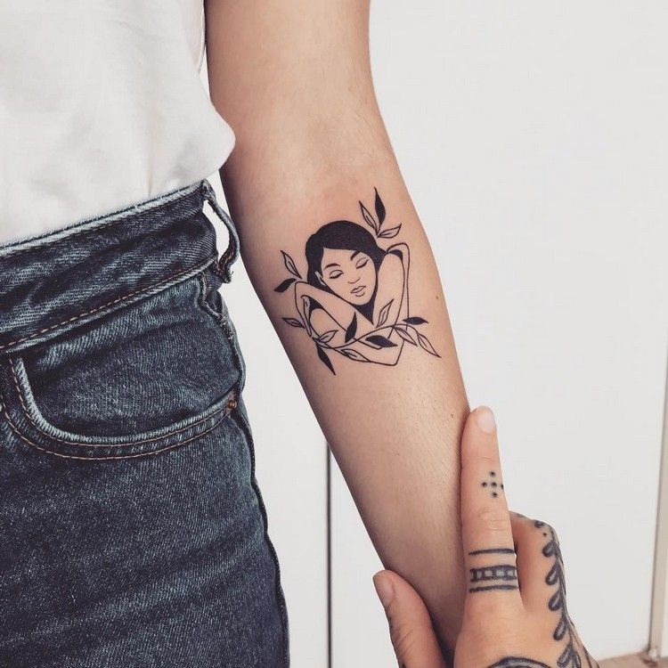 Tatuagem de antebraço mulher tatuagem de amor próprio
