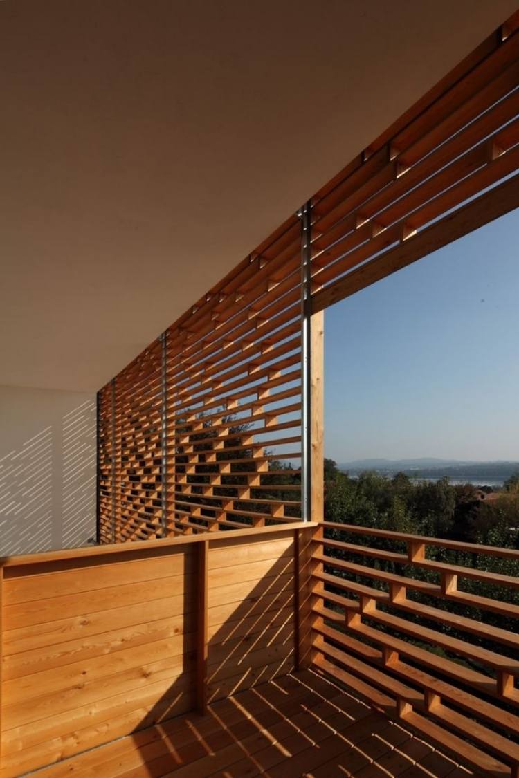 Proteção de privacidade-terraço-madeira-vista-sombra-sol-ripas de madeira