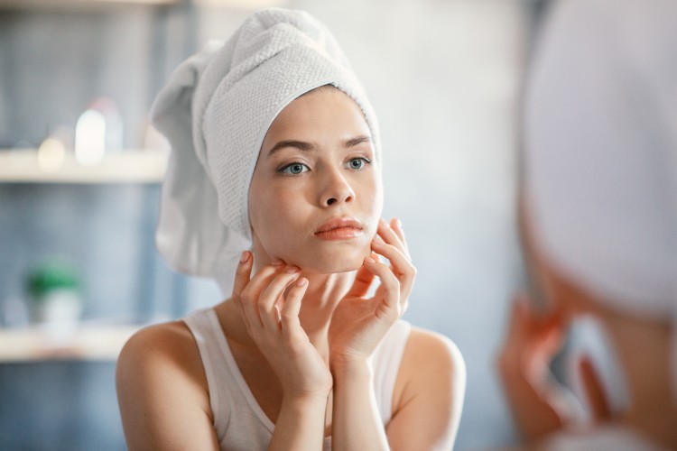 Dicas de cuidados faciais para pele seca e pele seca