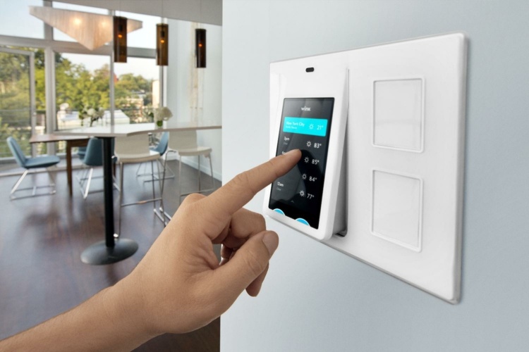 smart-home-systems-wall-accessories-remote control-modern