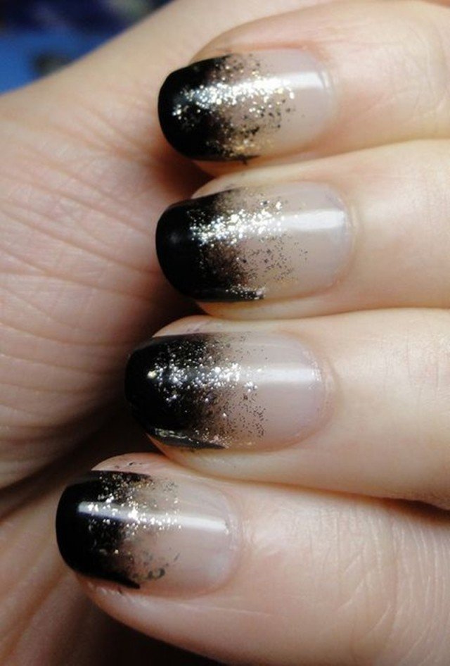 ombre-unha-design-glitter-partículas-preto-branco