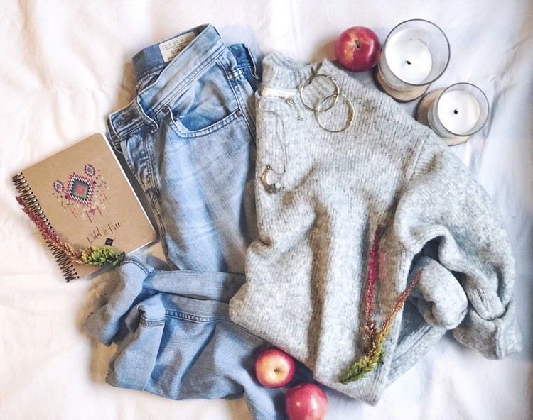 Jeans estilizam o ajuste, equilibram as ideias de roupas