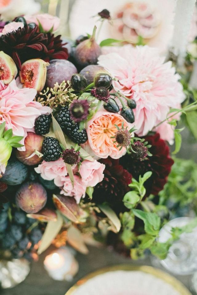 verão mesa decoração bagas flores frutas rosa