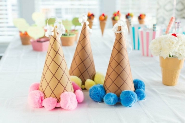 faça você mesmo uma decoração de verão, ideia de chapéu de festa, saco de sorvete bobble colorido