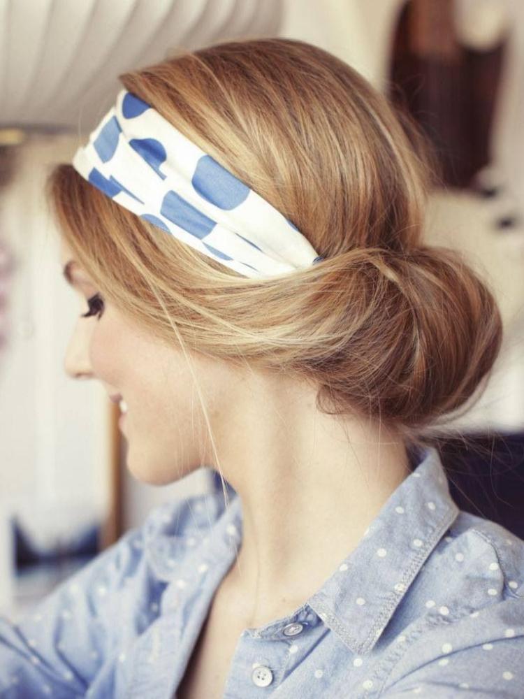 Penteados de verão com faixa de cabelo -vintage-white-dots-casual-ink-shirt