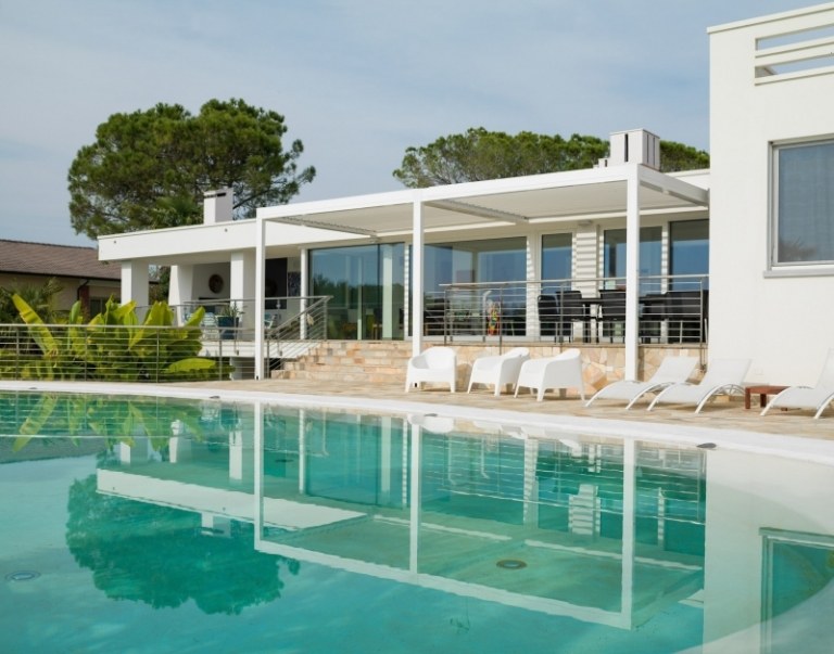 Proteção solar-terraço-cobertura-casa-entrada-piscina-